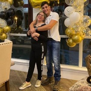 Meet your Posher, Marilda